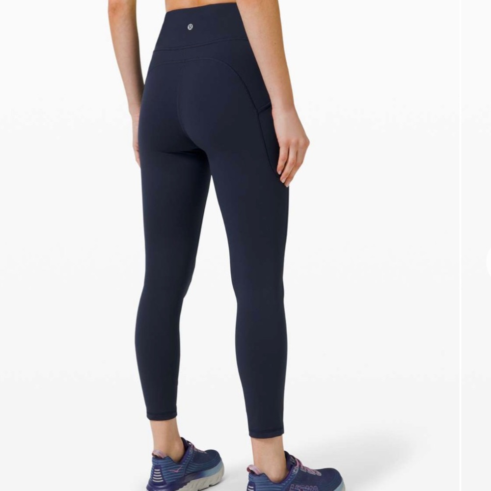 EUC: Lululemon invigorate high rise tight 25” navy sz 6